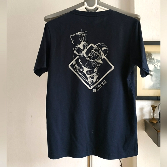 Colombia Women CSC basic logo Crew Neck graphic T-Shirt (S) - Picture 9 of 11